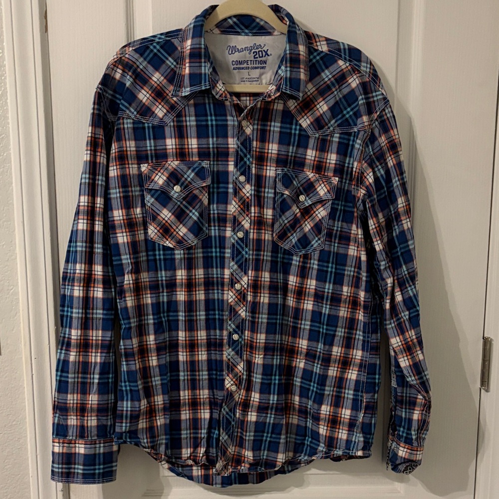 Wrangler Men's Casual Plaid Shirt in Blue and Red
